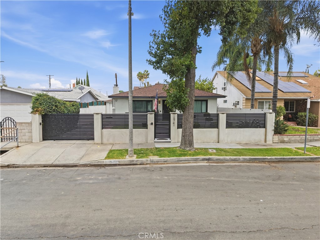 15741 Haynes Street Property Photo 41