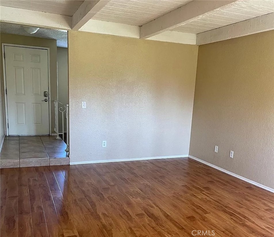 617 S Spruce Avenue Property Photo 6