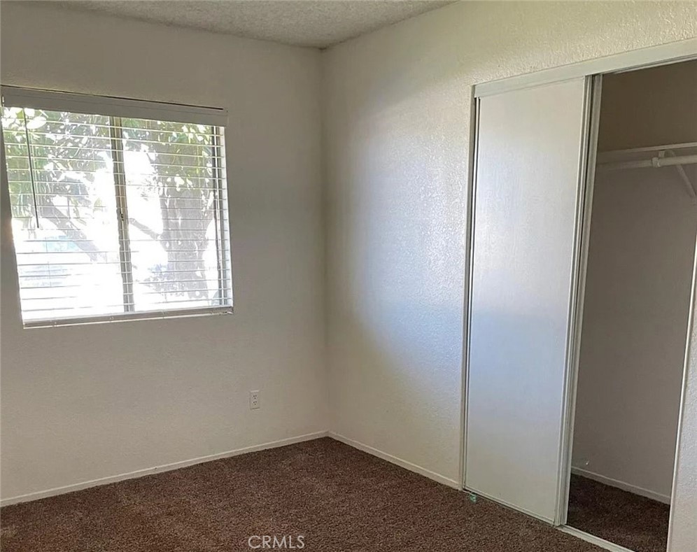 617 S Spruce Avenue Property Photo 9