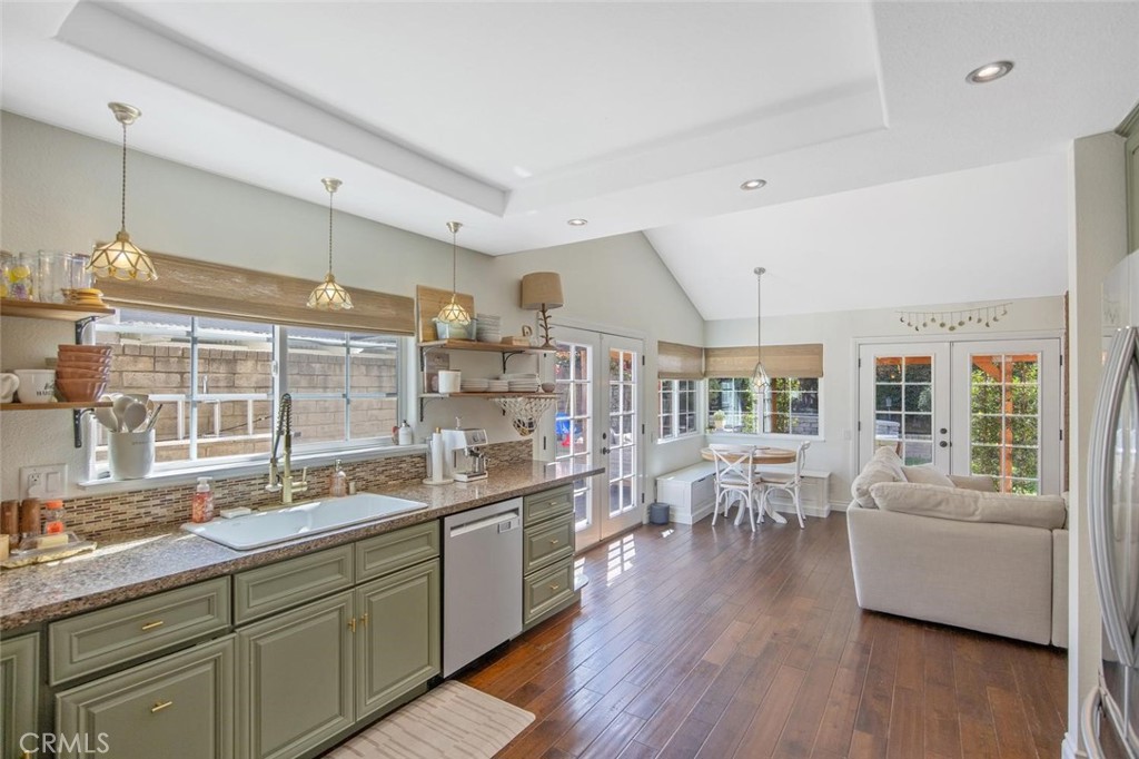 23534 Via Castanet Property Photo 14