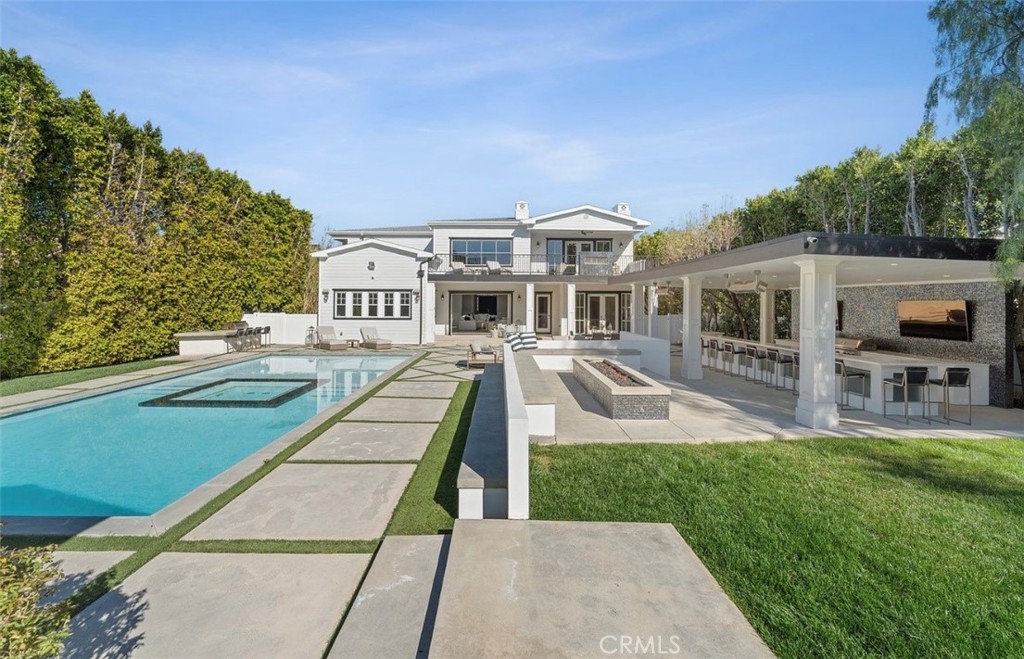 17528 Jayden Lane Property Photo
