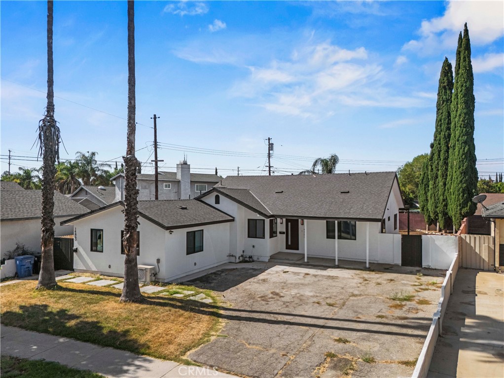 14862 Envoy Street Property Photo 2