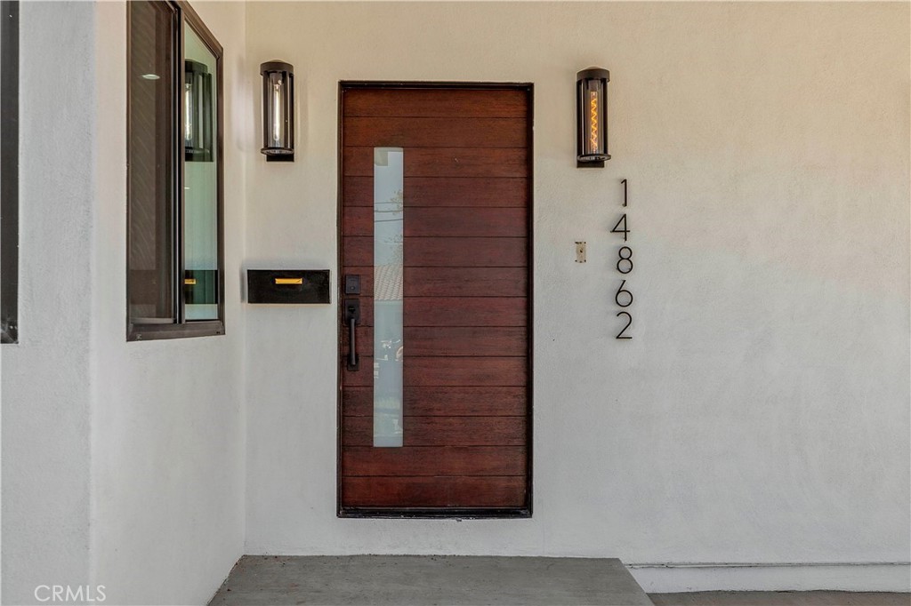 14862 Envoy Street Property Photo 6