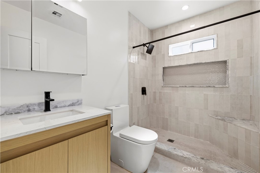 14862 Envoy Street Property Photo 24