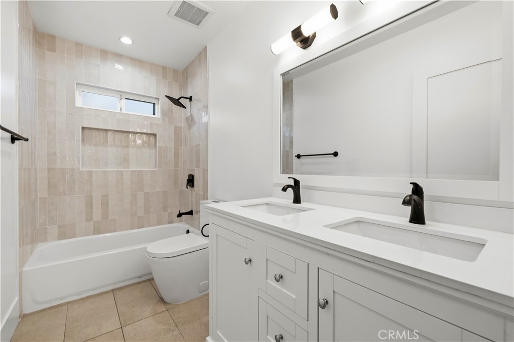 14862 Envoy Street Property Photo 26