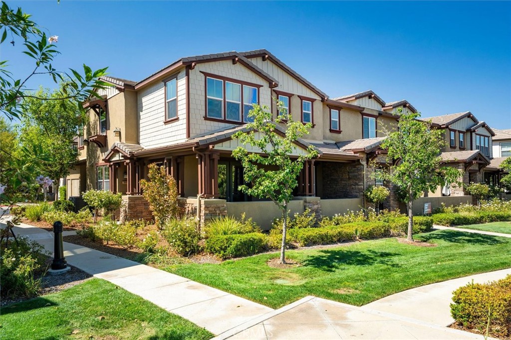 28600 Pietro Drive