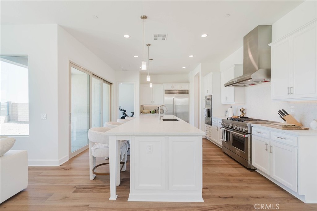 11716 Canoga Avenue Property Photo 20