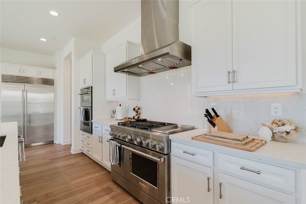 11716 Canoga Avenue Property Photo 26
