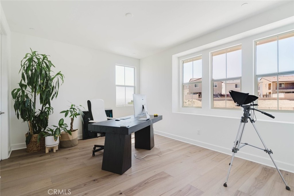 11716 Canoga Avenue Property Photo 33