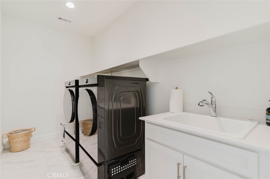 11716 Canoga Avenue Property Photo 41