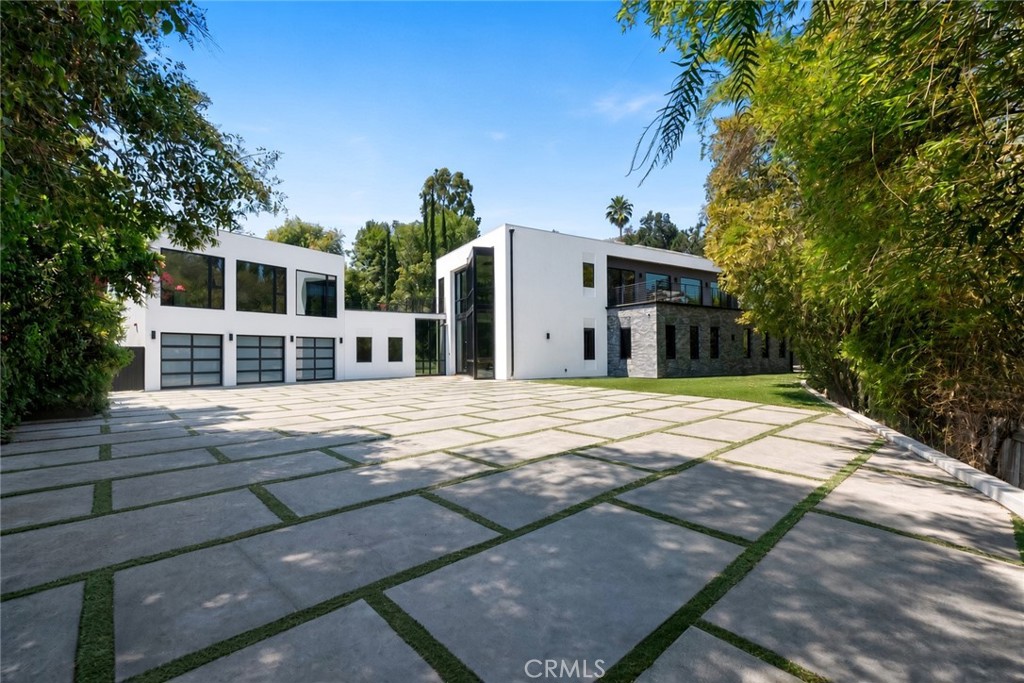 4653 Vanalden Avenue Property Photo 1