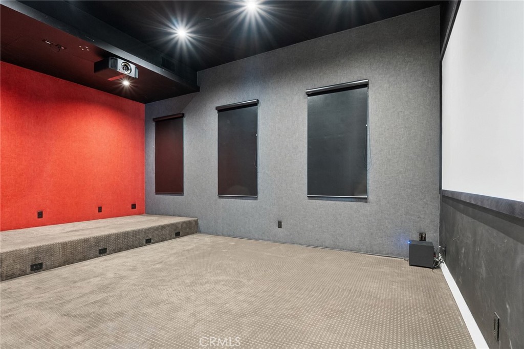 4653 Vanalden Avenue Property Photo 17