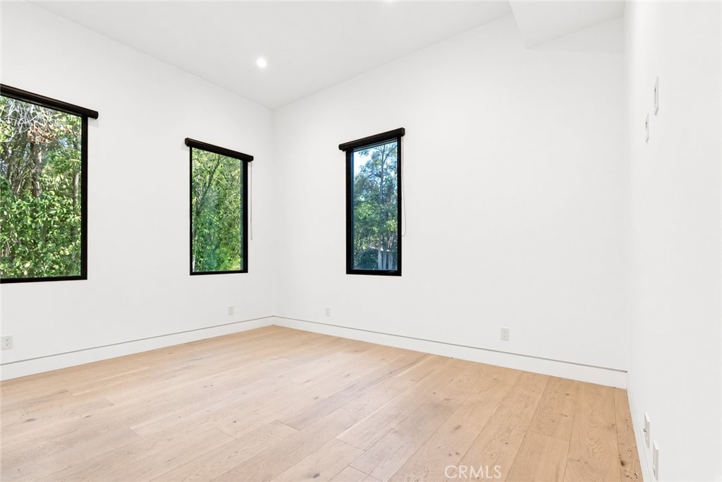 4653 Vanalden Avenue Property Photo 44