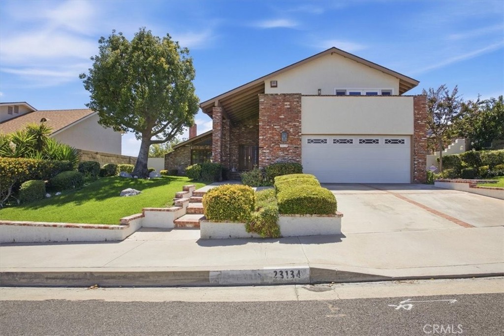 23134 La Granja Property Photo 3