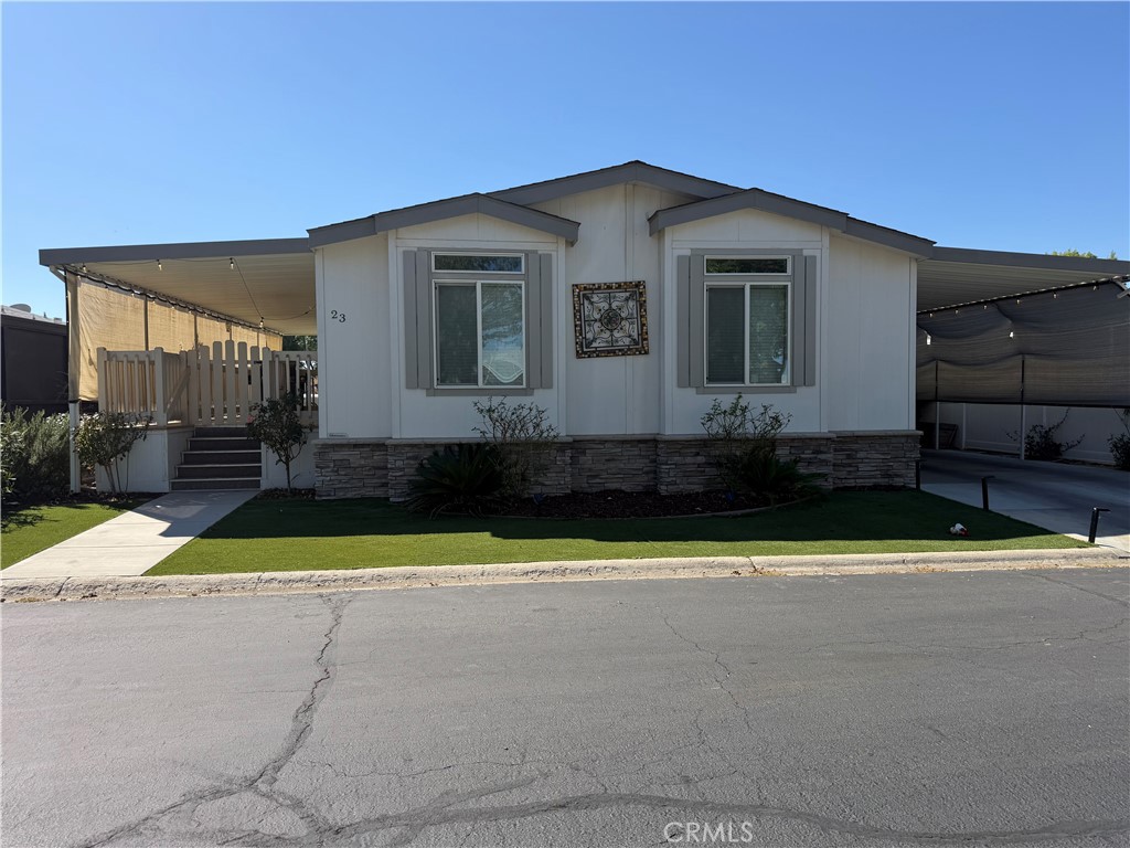 2121 E Avenue I 23 Property Photo 1