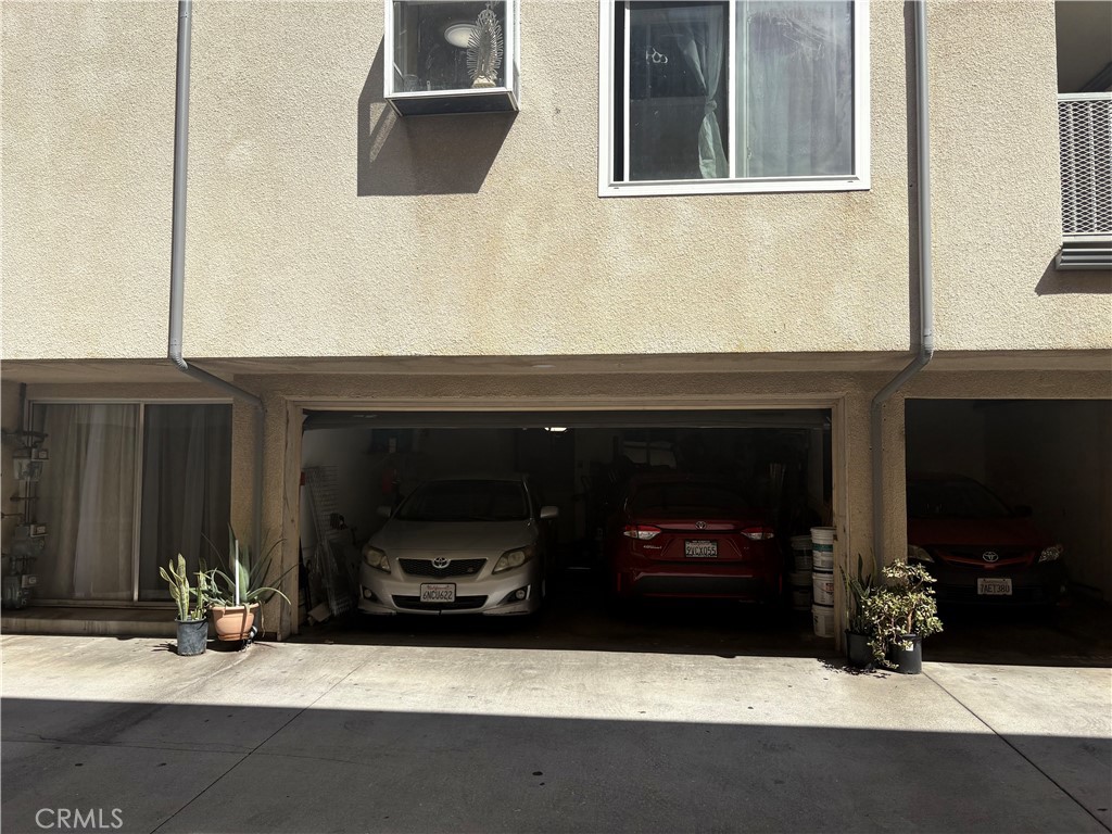 8800 Burnet 16 Property Photo 4