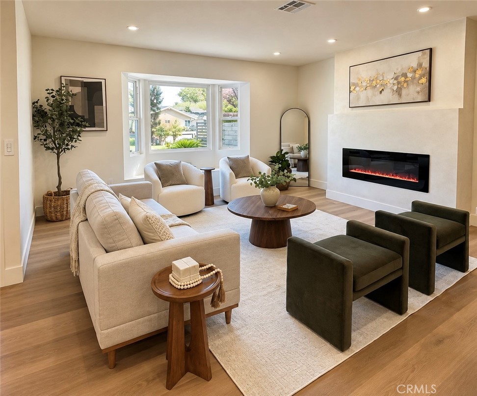 9443 Mclennan Avenue Property Photo 6