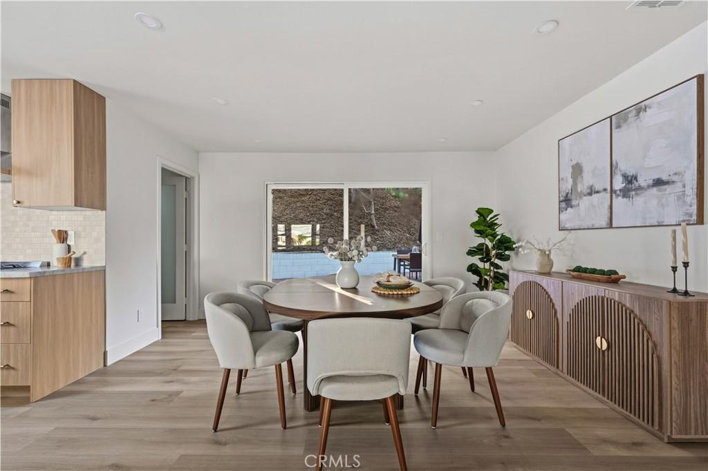 9443 Mclennan Avenue Property Photo 13