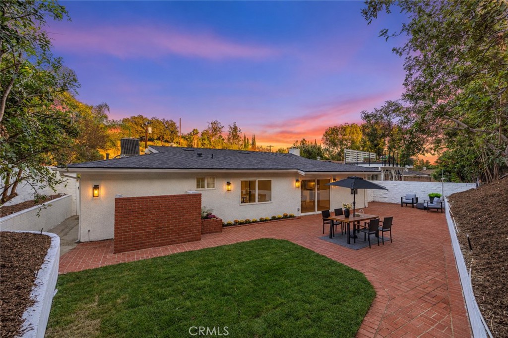 9443 Mclennan Avenue Property Photo 33
