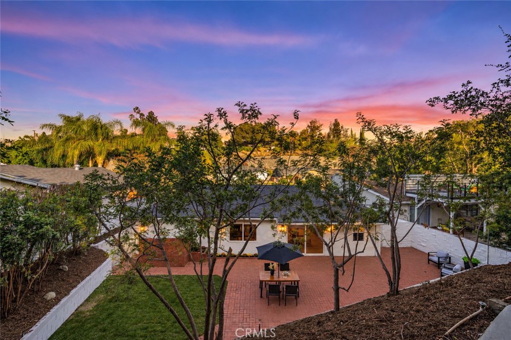 9443 Mclennan Avenue Property Photo 34