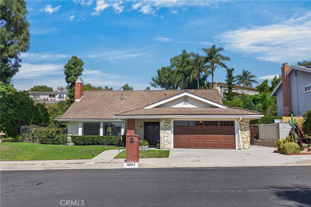 18593 Asuncion Street Property Photo 4