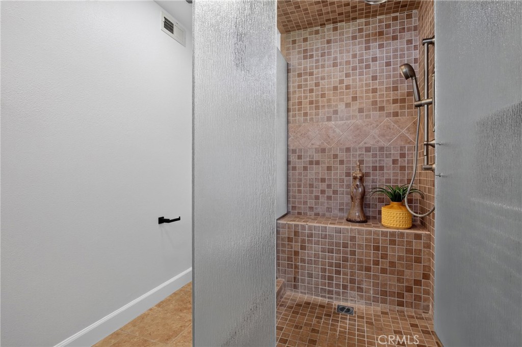 18593 Asuncion Street Property Photo 33