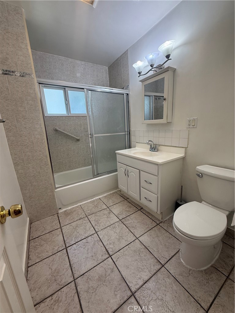 331 Cameron Place 7 Property Photo 11