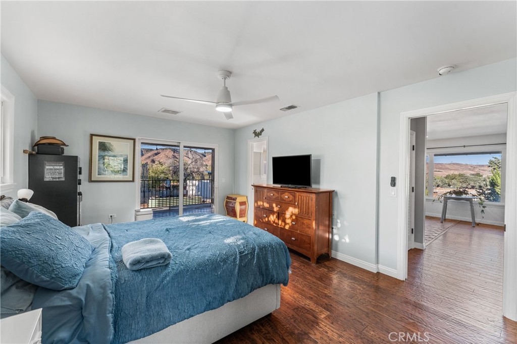 40016 90th St W Property Photo 15
