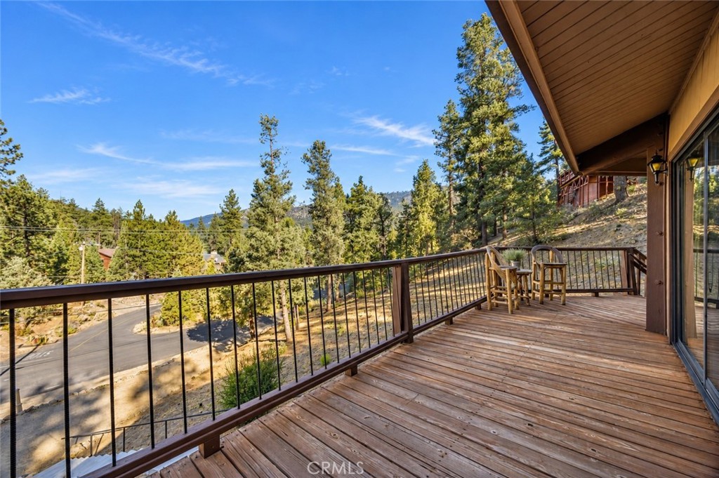 2104 Ironwood Drive Property Photo 3