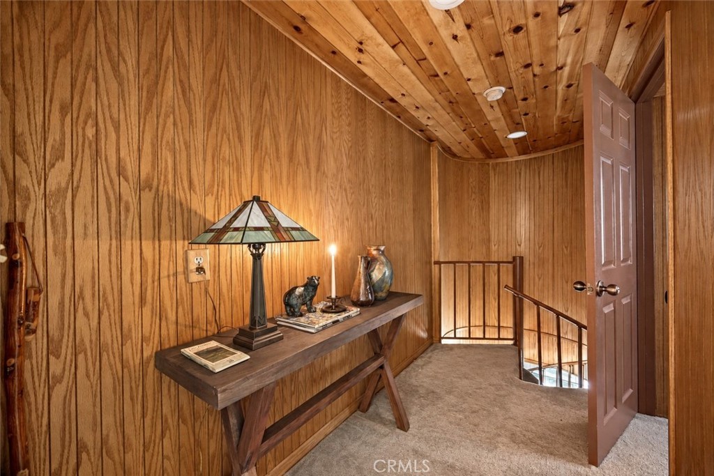 2104 Ironwood Drive Property Photo 13