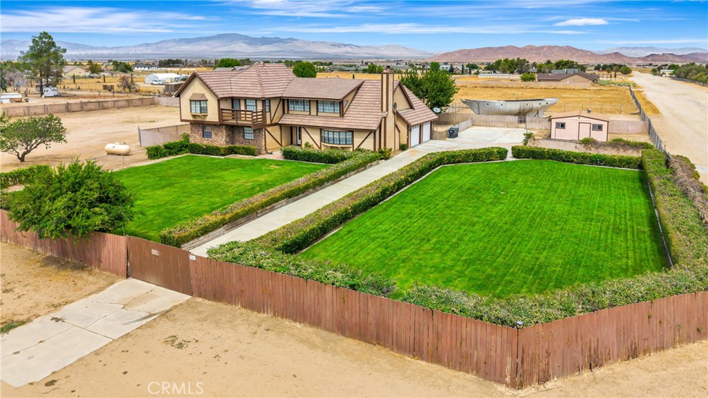 7523 W Avenue A Property Photo 6