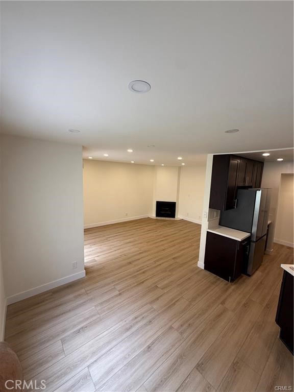 1207 N Columbus Avenue 202 Property Photo 3