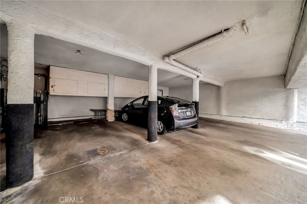 5315 Zelzah Property Photo 28