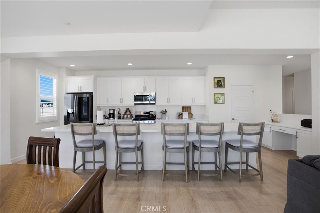 38017 Periwinkle Place Property Photo 6