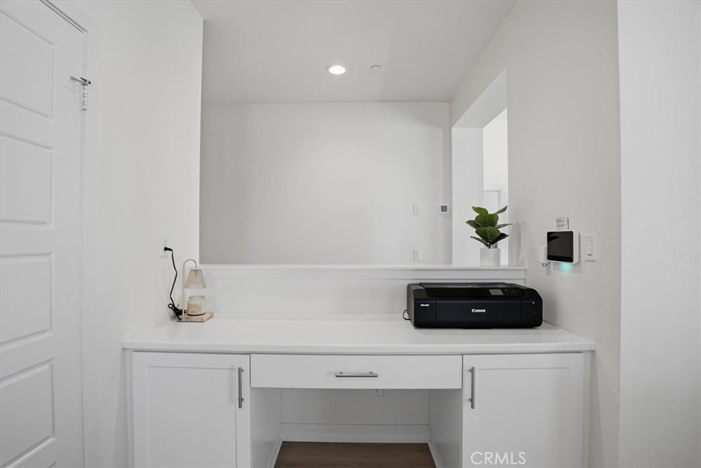 38017 Periwinkle Place Property Photo 7