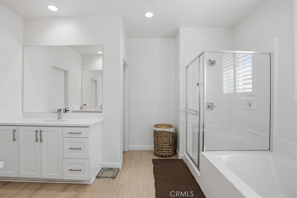38017 Periwinkle Place Property Photo 15