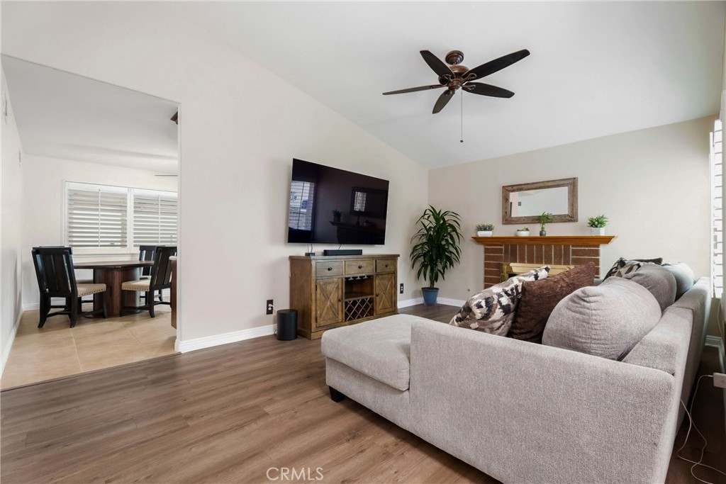 20755 Benz Property Photo 5