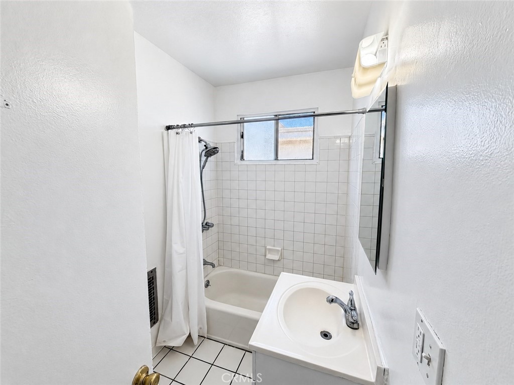 1808 10th Street D Property Photo 22