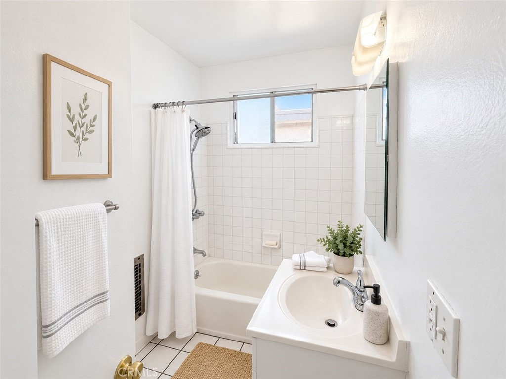 1808 10th Street D Property Photo 23