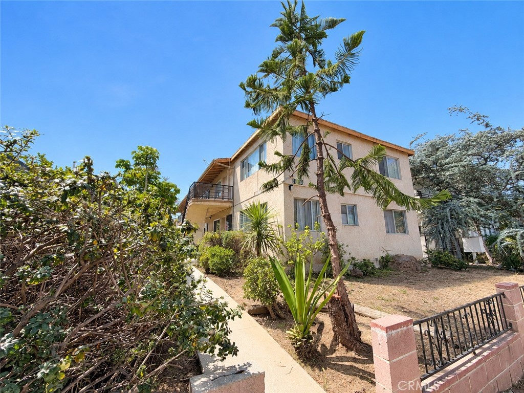 1808 10th Street F Property Photo 1