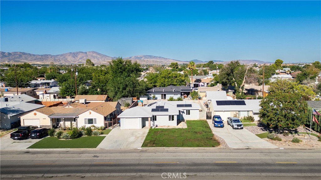 38615 22nd E Property Photo 2