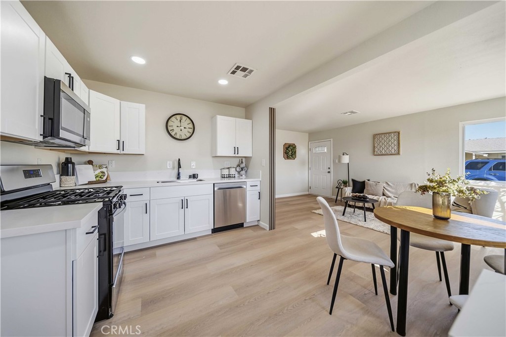 38615 22nd E Property Photo 8
