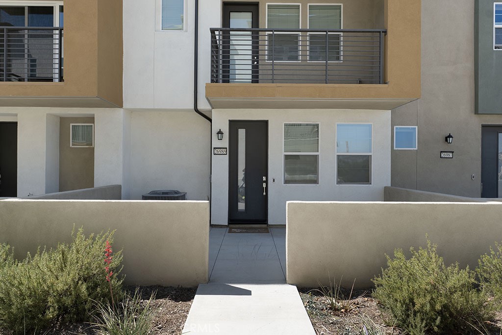 26989 Hummingbird Property Photo 4