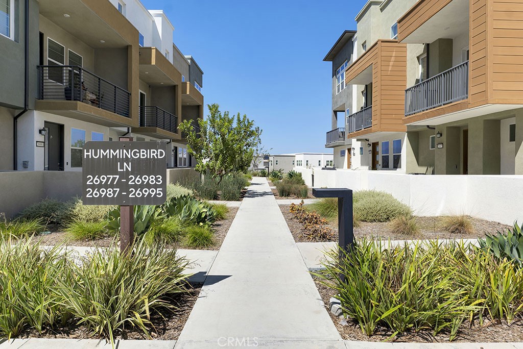 26989 Hummingbird Property Photo 6
