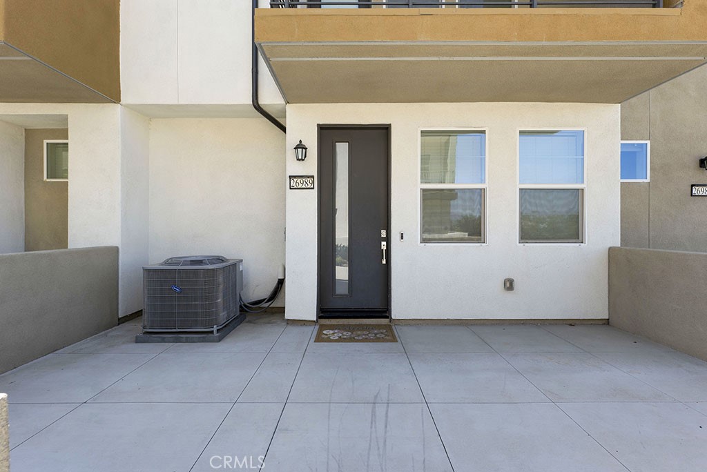 26989 Hummingbird Property Photo 8