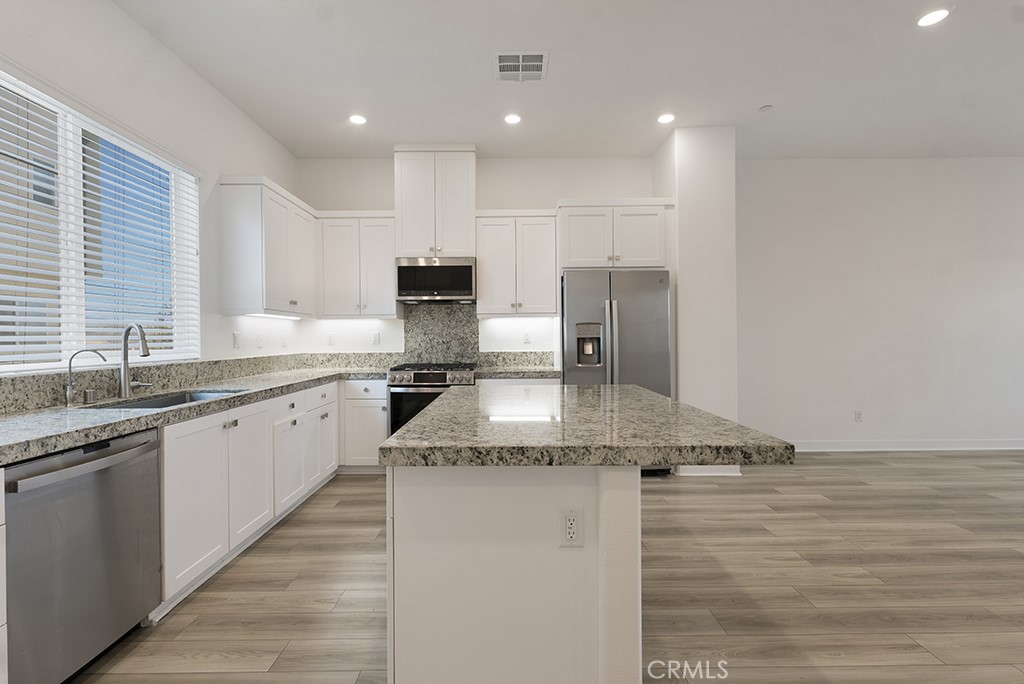 26989 Hummingbird Property Photo 15