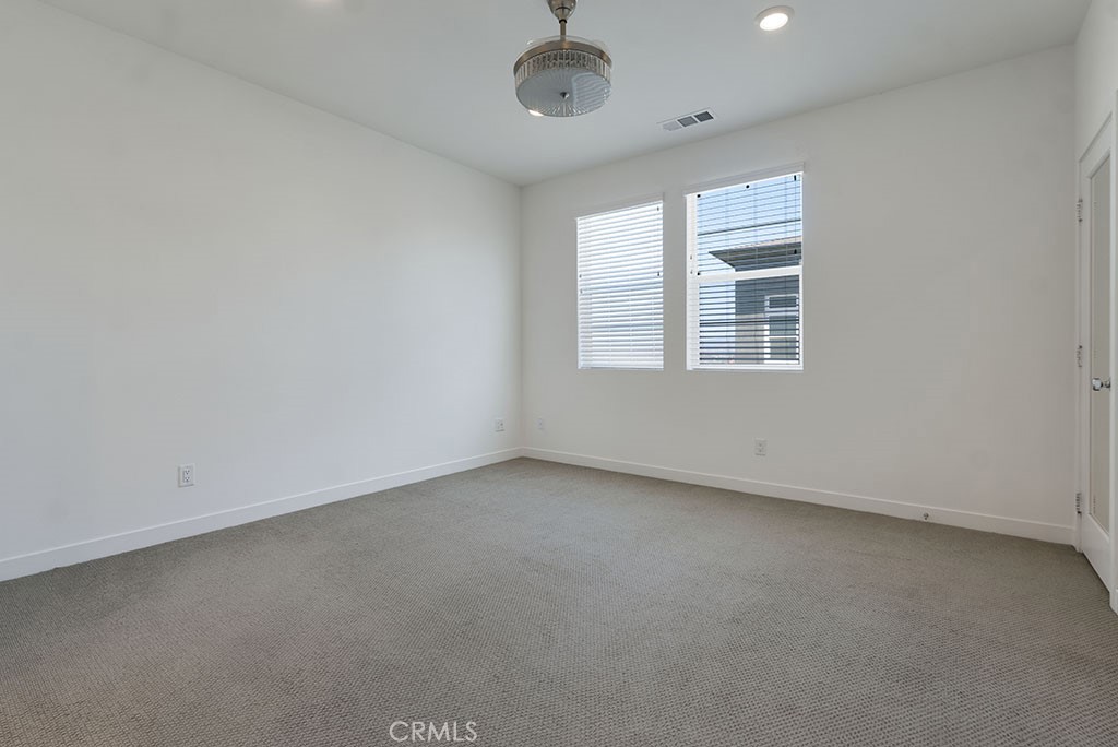 26989 Hummingbird Property Photo 28