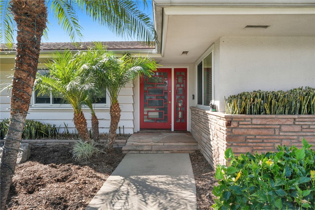 2025 Yorba Drive Property Photo 4