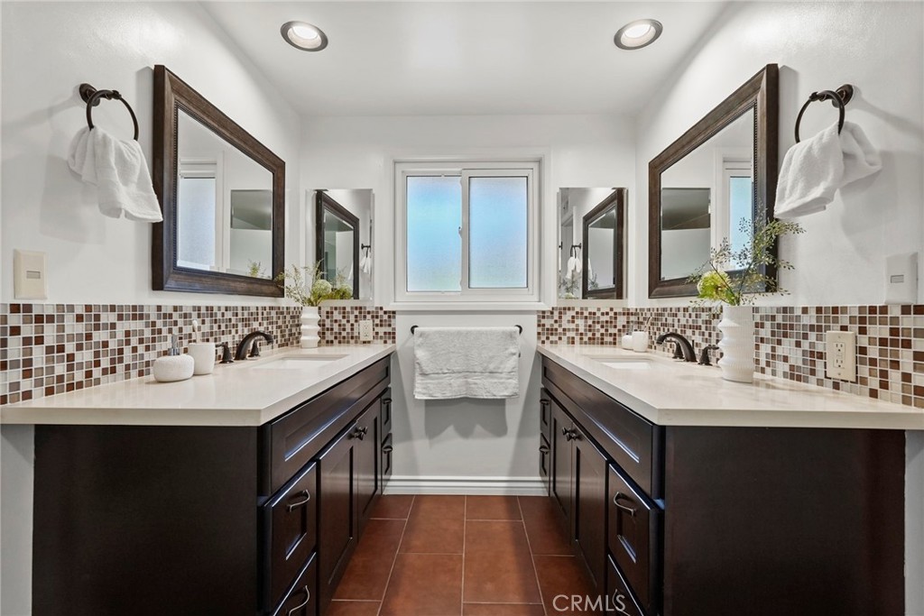 2025 Yorba Drive Property Photo 29