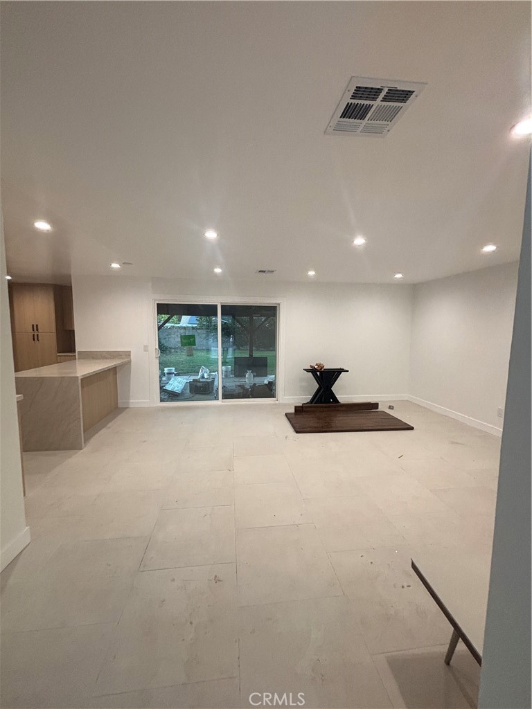 23453 Mobile Property Photo 2